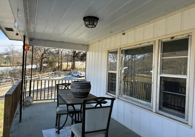 Homes for sale in Carthage, TN | 11 Stonewall Hwy, Carthage, TN 37030 | MLS# 3132268