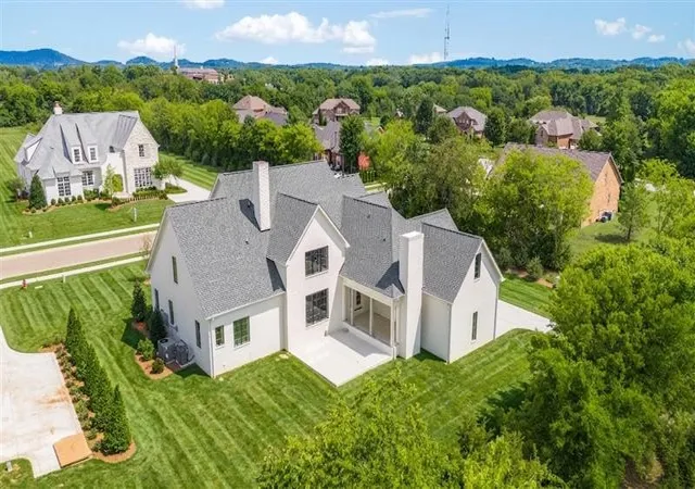 Photo 2 of Mansion for sale at 6035 Frazier Park Ln, Brentwood, TN 37027 | MLS# 3169682 | Listing updated on 2026-08-30