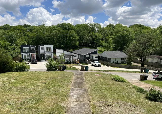 2nd image of 2405 Lloyd Ave, Nashville, TN 37218 | MLS# 3132291
