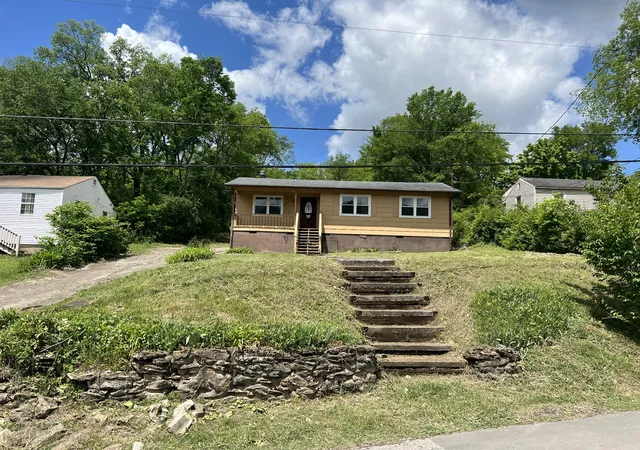 4th image of 2405 Lloyd Ave, Nashville, TN 37218 | MLS# 3132291