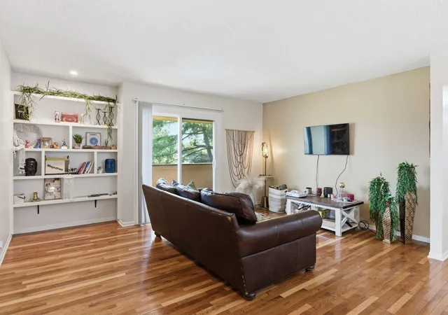 Homes for sale in Nashville, TN | 515 Basswood Ave #J94, Nashville, TN 37209 | MLS# 3168816