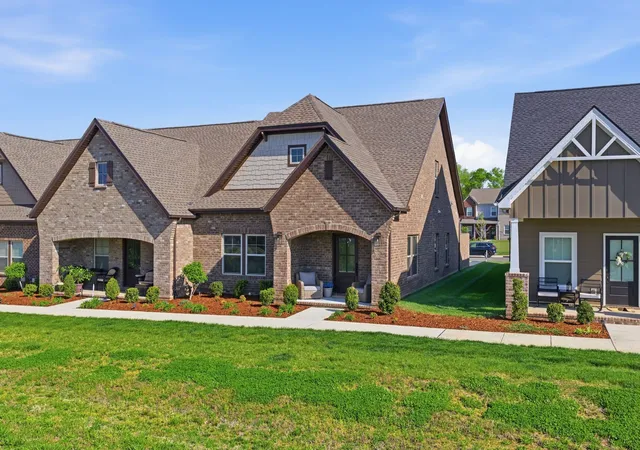Homes for sale in Gallatin, TN | 659 Swanston Ln, Gallatin, TN 37066 | MLS# 3175119