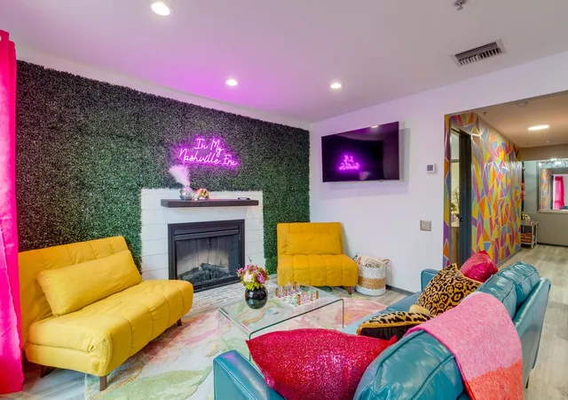 Listing Photo 5 - Condo for sale in building located at 1032 1st Ave N, Nashville, TN 37201