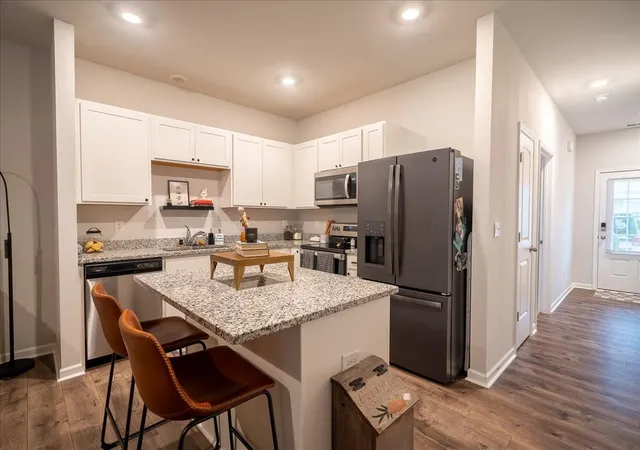 Photo 2 of Townhouse for sale at 702 Dallas Dr, Columbia, TN 38401 | MLS# 3132737 | Listing updated on 2026-09-05