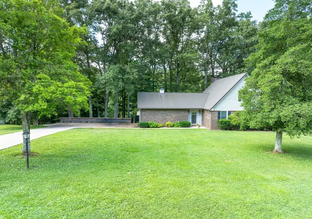Photo 3 of Single family home for sale at 270 Wood Blf Rd, Winchester, TN 37398 | MLS# 3134071 | Listing updated on 2026-09-04