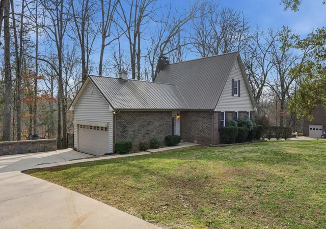 Photo 4 of Single family home for sale at 270 Wood Blf Rd, Winchester, TN 37398 | MLS# 3134071 | Listing updated on 2026-09-04