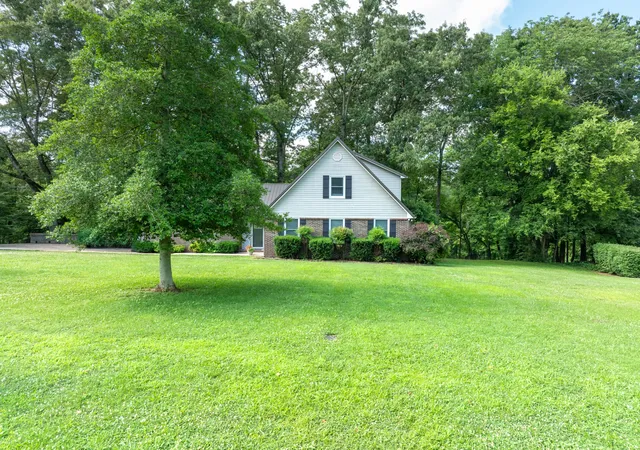 Photo 3 of Single family home for sale at 270 Wood Blf Rd, Winchester, TN 37398 | MLS# 3134071 | Listing updated on 2026-09-04