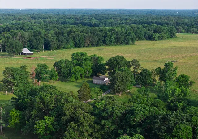 3rd image of 555 Williams Rd, Clarksville, TN 37043 | MLS# 3135714