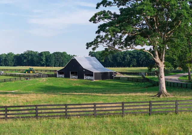 4th image of 555 Williams Rd, Clarksville, TN 37043 | MLS# 3135714