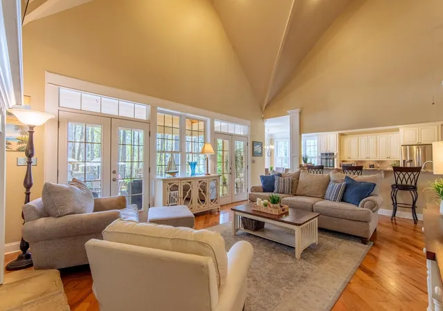 Photo 2 of Single family home for sale at 1240 Point Grand Dr, Savannah, TN 38372 | MLS# 3594432 | Listing updated on 2026-09-29