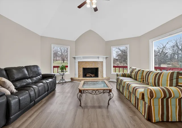 Homes for sale in Columbia, TN | 203 Buena Vista Dr, Columbia, TN 38401 | MLS# 3145993