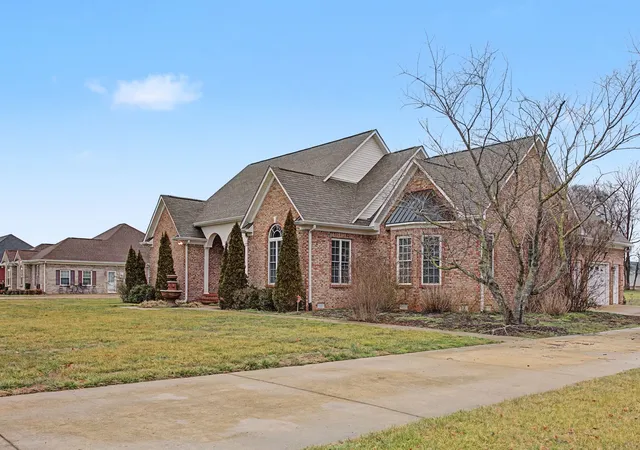 Homes for sale in Columbia, TN | 6913 Zion Crossing Court, Columbia, TN 38401 | MLS# 3133518