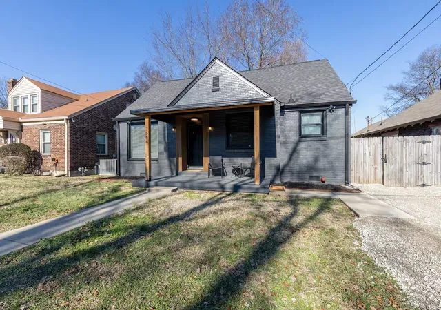 Photo 2 of Single family home for sale at 2506a Scovel St, Nashville, TN 37208 | MLS# 3597364 | Listing updated on 2026-09-22