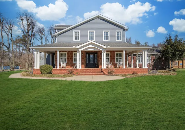 Photo 3 of Single family home for sale at 5032 Twin Lakes Dr, Old Hickory, TN 37138 | MLS# 3145719 | Listing updated on 2026-09-17