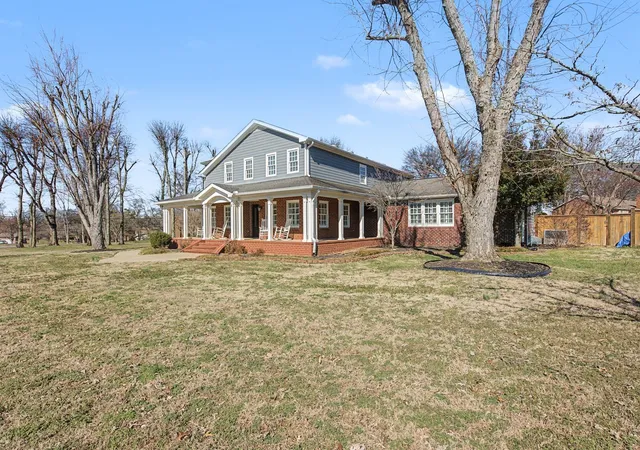 Photo 4 of Single family home for sale at 5032 Twin Lakes Dr, Old Hickory, TN 37138 | MLS# 3145719 | Listing updated on 2026-09-17