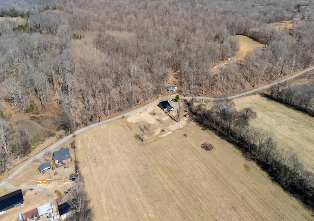 Photo 3 of Single family home for sale at 222 Gillum Holw Rd, Indian Mound, TN 37079 | MLS# 3138539 | Listing updated on 2026-08-30
