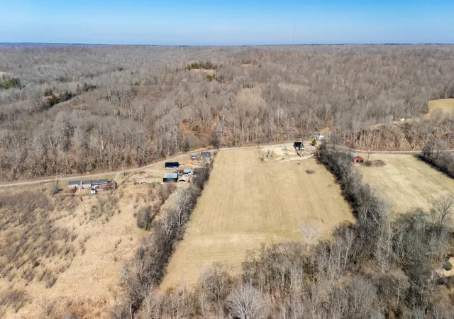 Photo 4 of Single family home for sale at 222 Gillum Holw Rd, Indian Mound, TN 37079 | MLS# 3138539 | Listing updated on 2026-08-30