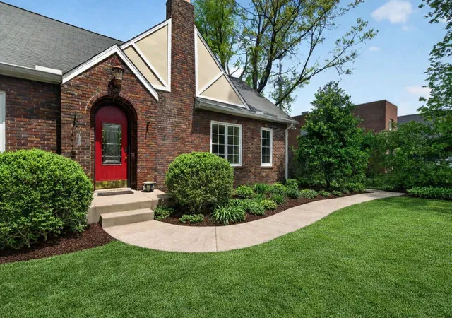 Homes for sale in Nashville, TN | 2110 Westwood Ave, Nashville, TN 37212 | MLS# 3134933