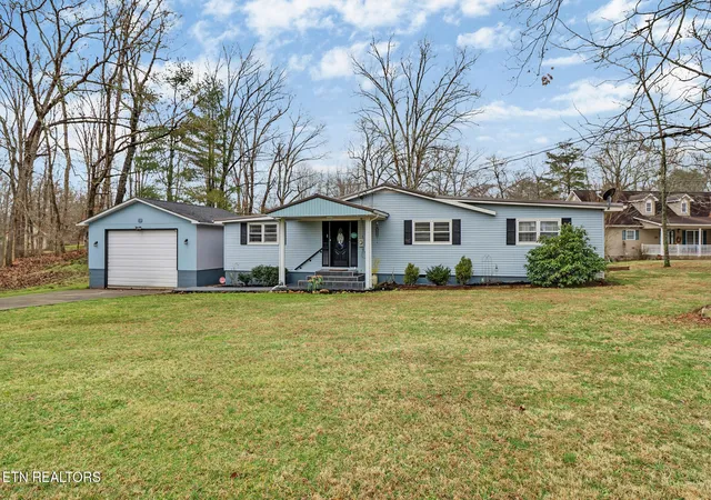 Homes for sale in Crossville, TN | 8217 Cherokee Tr, Crossville, TN 38572 | MLS# 3133519