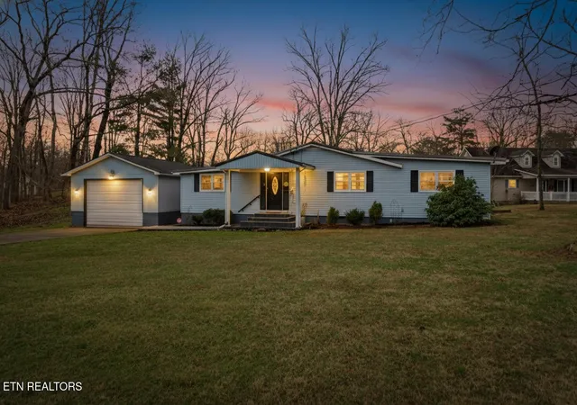 Homes for sale in Crossville, TN | 8217 Cherokee Tr, Crossville, TN 38572 | MLS# 3133519