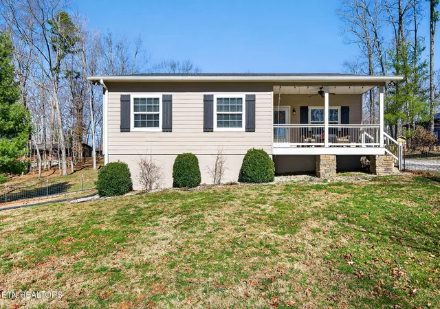 1st image of 875 S Fork Dr, Jamestown, TN 38556 | MLS# 3133521