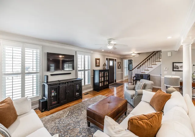 Photo 4 of Single family home for sale at 107 Meadow Ln, Hendersonville, TN 37075 | MLS# 3598262 | Listing updated on 2026-10-07