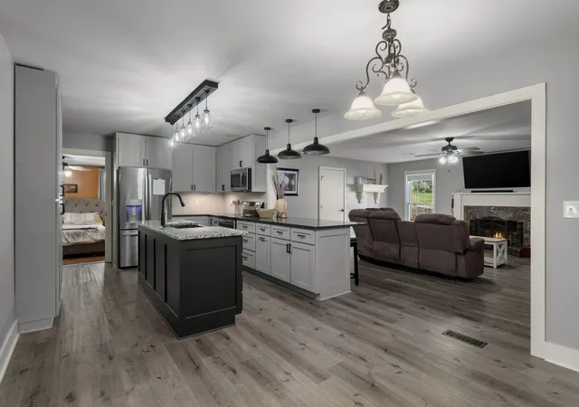 Photo 1 of Single family home for sale at 201 Glendale Cir, Pulaski, TN 38478 | MLS# 3146156 | Listing updated on 2026-09-01