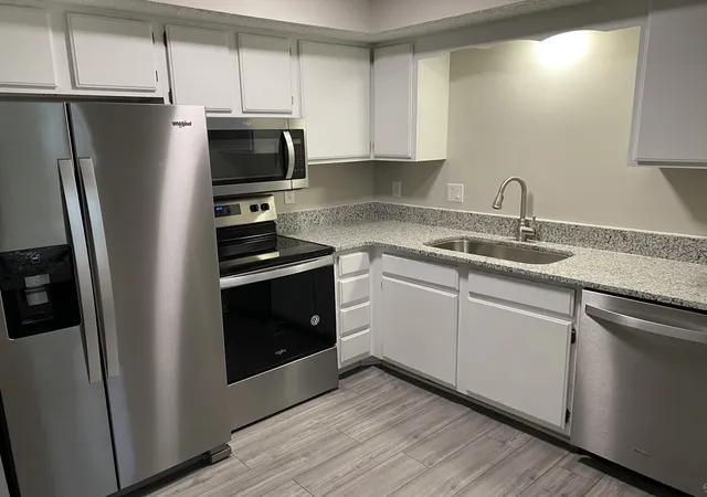 Photo 3 of Multi family home for sale at 151 Edgewood Dr, Hendersonville, TN 37075 | MLS# 3134608 | Listing updated on 2026-04-02