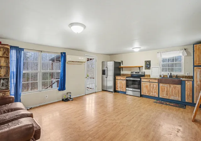 4th image of 1323 Old Stage Rd, Charlotte, TN 37036 | MLS# 3135666