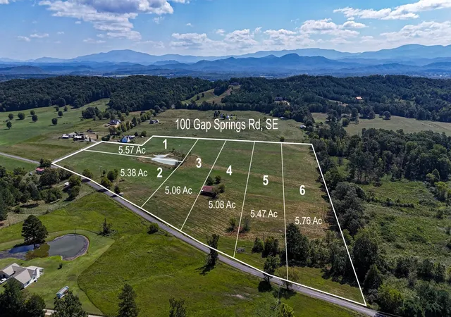 Homes for sale in Old Fort, TN | 1 Gap Springs Road Se, Old Fort, TN 37362 | MLS# 3224521