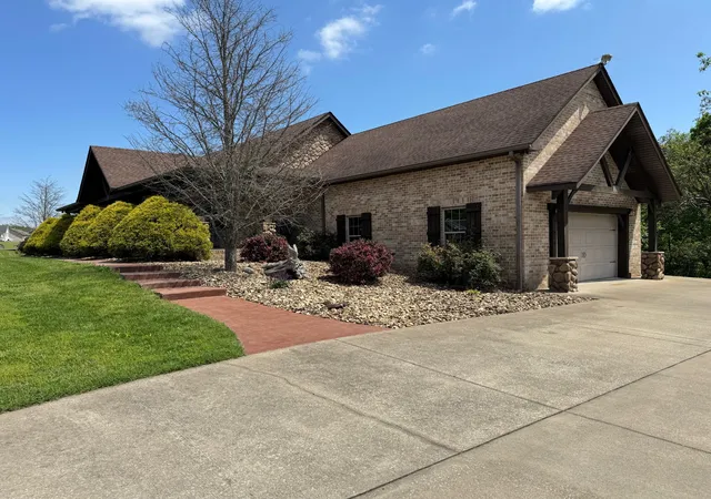 1st image of 375 Autumn Ridge Ln, Lafayette, TN 37083 | MLS# 3134506