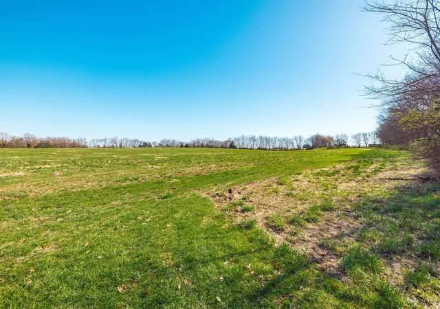 Photo 3 of Land for sale at 0 Clearview Rd, Cottontown, TN 37048 | MLS# 3135828 | Listing updated on 2026-02-26