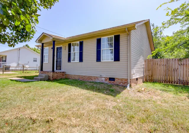 Photo 3 of Sale Pending at 928 Van Buren Ave, Oak Grove, KY 42262 | MLS# 3134531 | Listing updated on 2026-09-05