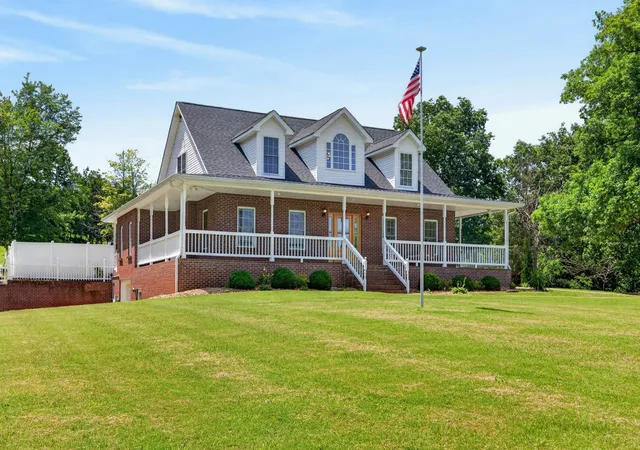 Homes for sale in Bumpus Mills, TN | 3989 Cadiz Rd, Bumpus Mills, TN 37028 | MLS# 3166266