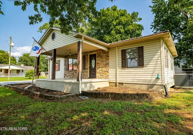 1st image of 170 Dotson Rd, Greenback, TN 37742 | MLS# 3260670
