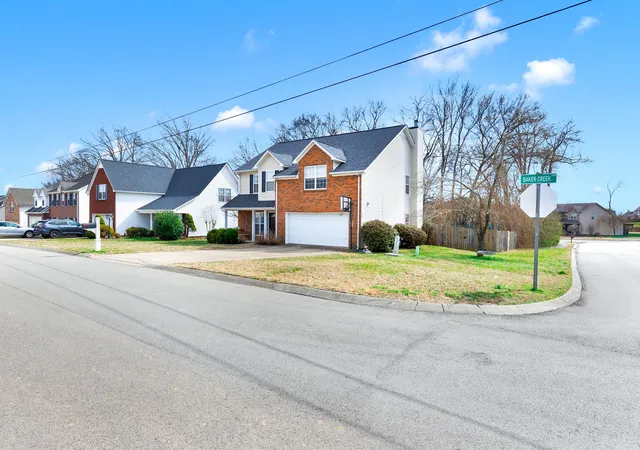 3rd image of 1264 Baker Creek Dr, Spring Hill, TN 37174 | MLS# 3136208