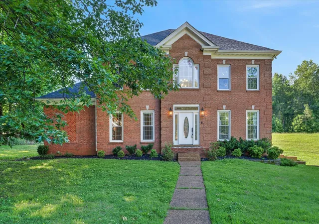 2nd image of 950 Ridgewood Dr, Clarksville, TN 37043 | MLS# 3136362