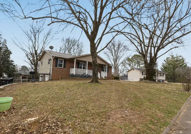 2nd image of 3106 Sycamore View Ct, Knoxville, TN 37921 | MLS# 3135381