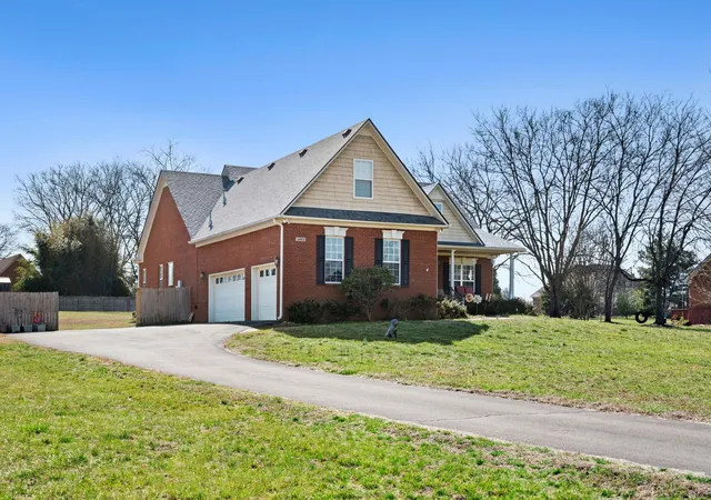 Photo 1 of Single family home for sale at 3493 Petty Ln, Columbia, TN 38401 | MLS# 3510562 | Listing updated on 2026-09-22