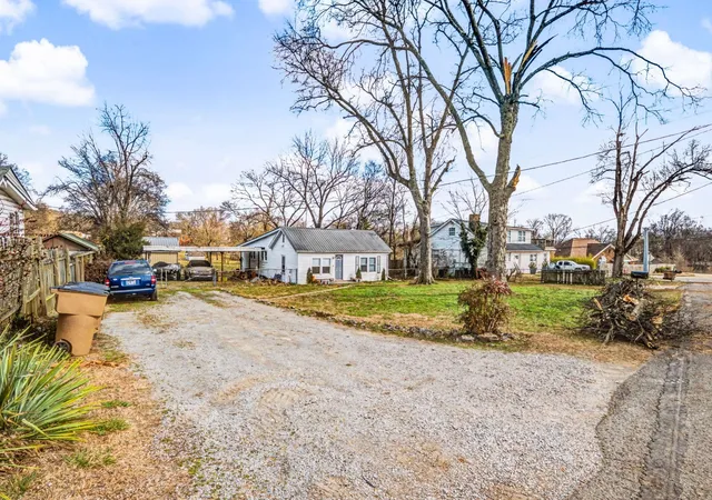 3rd image of 737 Saunders Ct, Nashville, TN 37216 | MLS# 3135858