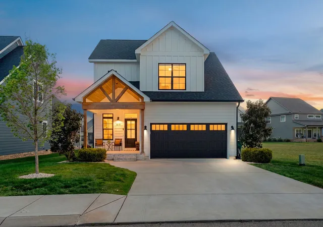 Homes for sale in Winchester, TN | 615 River Watch Way, Winchester, TN 37398 | MLS# 3173380