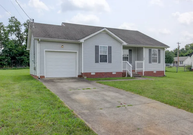 Homes for sale in Oak Grove, KY | 209 Ruf Dr, Oak Grove, KY 42262 | MLS# 3135628