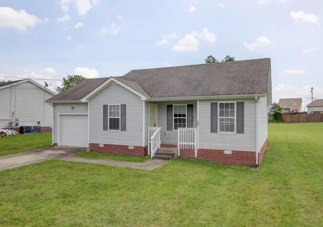 Homes for sale in Oak Grove, KY | 209 Ruf Dr, Oak Grove, KY 42262 | MLS# 3135628