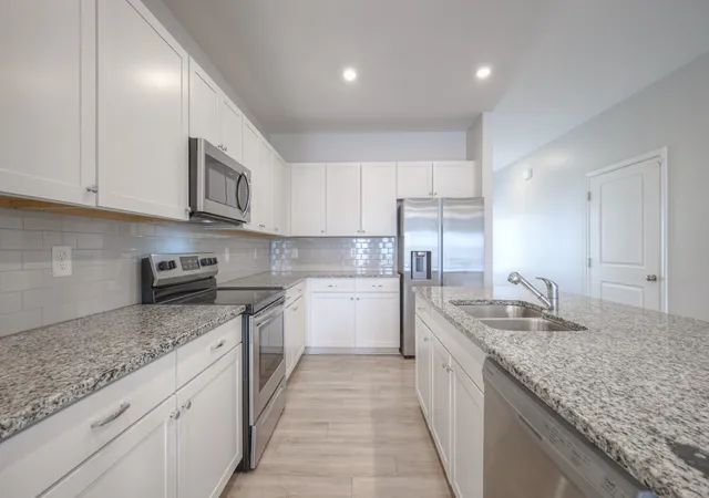 Photo 4 of Townhouse for sale at 930 Millstream Dr, Nashville, TN 37218 | MLS# 3135994 | Listing updated on 2026-08-19