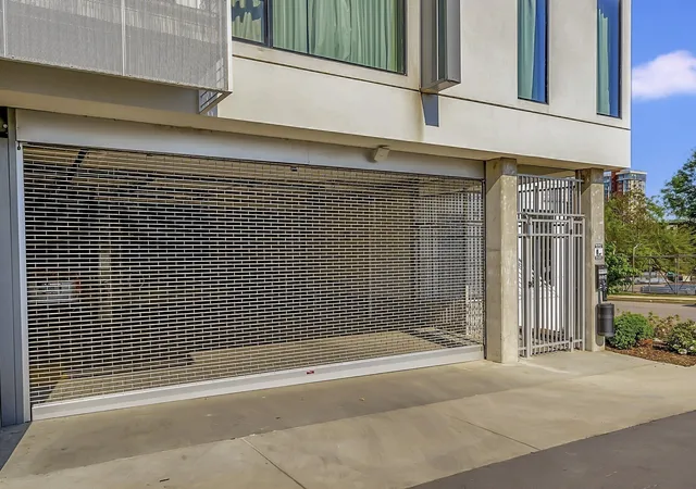 2nd image of 920 S St, Nashville, TN 37203