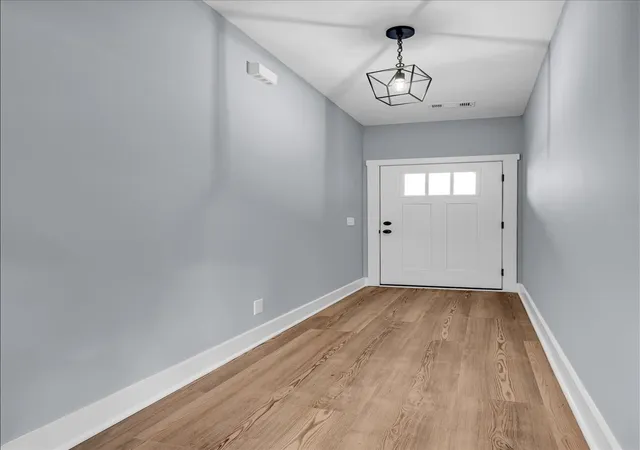 Photo 2 of Single family home for sale at 25 Lookout Dr, Winchester, TN 37398 | MLS# 3145241 | Listing updated on 2026-07-15