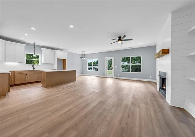 Photo 3 of Single family home for sale at 25 Lookout Dr, Winchester, TN 37398 | MLS# 3145241 | Listing updated on 2026-07-15