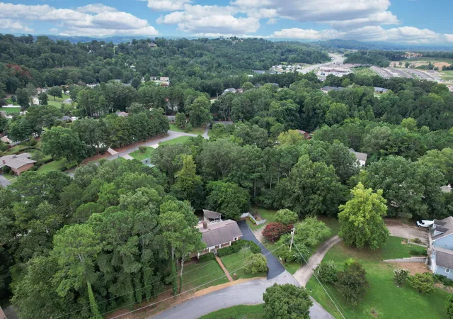 Homes for sale in Chattanooga, TN | 7104 Moreview Road, Chattanooga, TN 37412 | MLS# 3224495