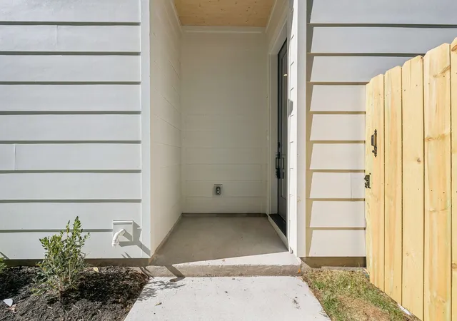 Photo 4 of Townhouse for sale at 1625a Northview Ave, Nashville, TN 37216 | MLS# 3516403 | Listing updated on 2026-10-22