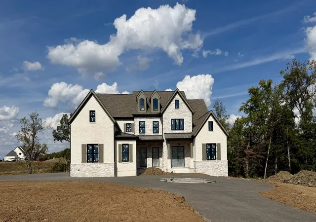 Photo 1 of Sale Pending at 9905 Amarosa Ct, Brentwood, TN 37027 | MLS# 3135977 | Listing updated on 2026-10-02